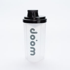 Shakebeker voor Woop maaltijdshake
